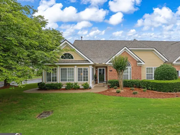 1105 Sweet Apple Cir, Alpharetta, GA 30004