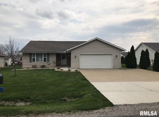 9602 W Littlefield Dr, Mapleton, IL 61547