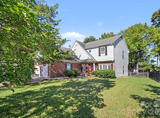 11410 Hunters Landing Dr, Charlotte, NC 28273