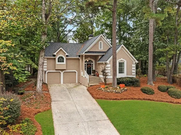3607 Broken Arrow Dr, Woodstock, GA 30189
