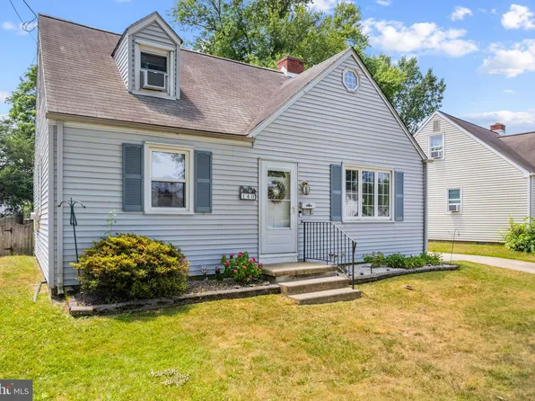 140 Moore Ave, Barrington, NJ 08007