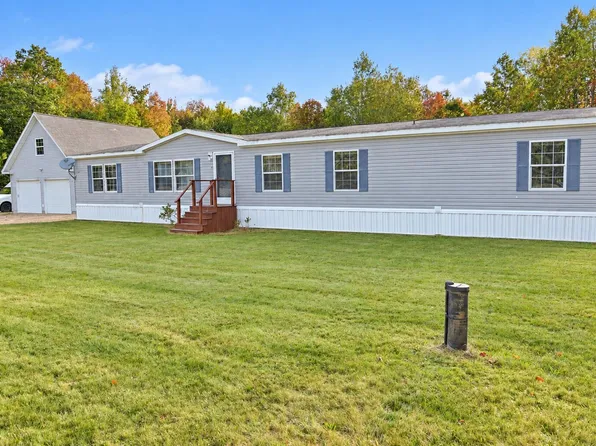 96 Madeline Drive, Oakland, ME 04963