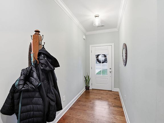 3rd image of 3764 Inlet Loop