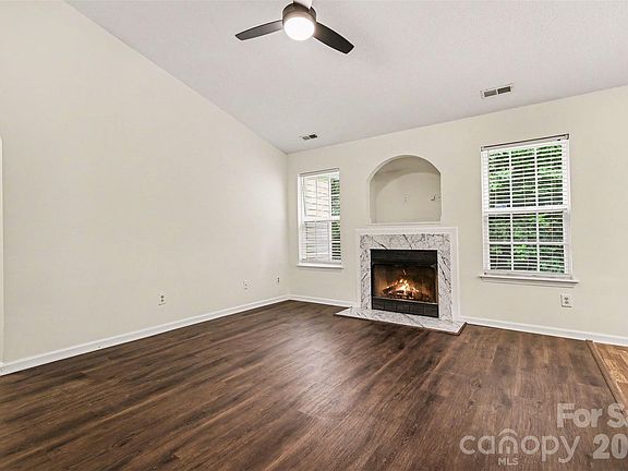5th image of 3385 Hunting Wood Ct