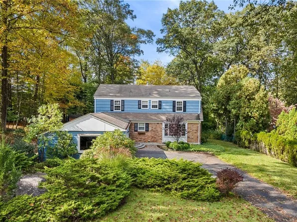 11 Sunderland Place, Suffern, NY 10901