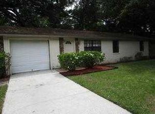 303 Hutch Ct, Brandon, FL 33510