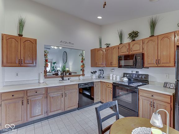5th image of 2057 Pelican Dr