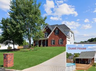1224 Blue Springs Dr, Loganville, GA 30052