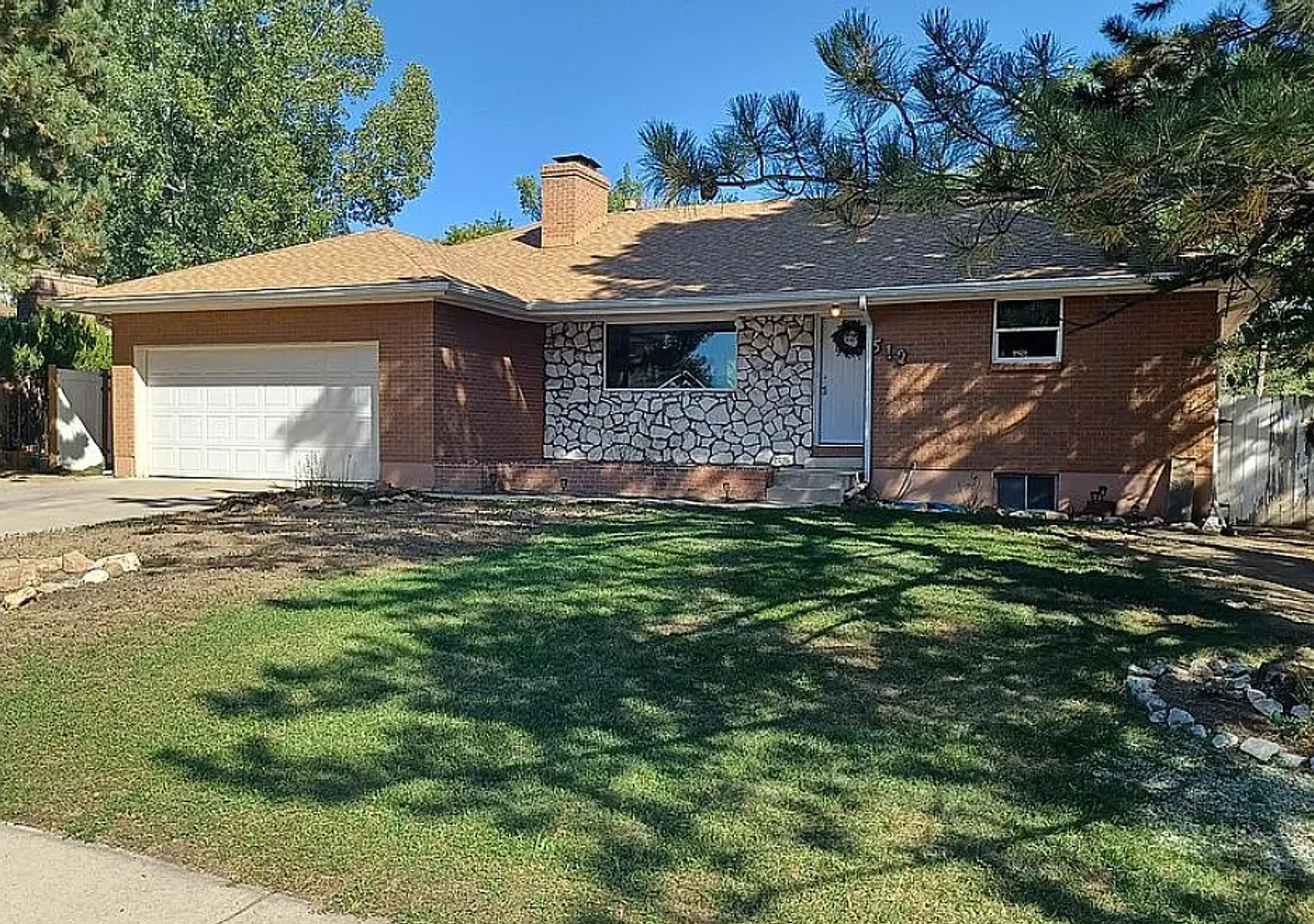 One-Bedroom for rent in charming single-family home located in Longmont, CO! — Photo 1