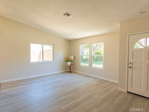 3rd image of 43469 Carol Dr