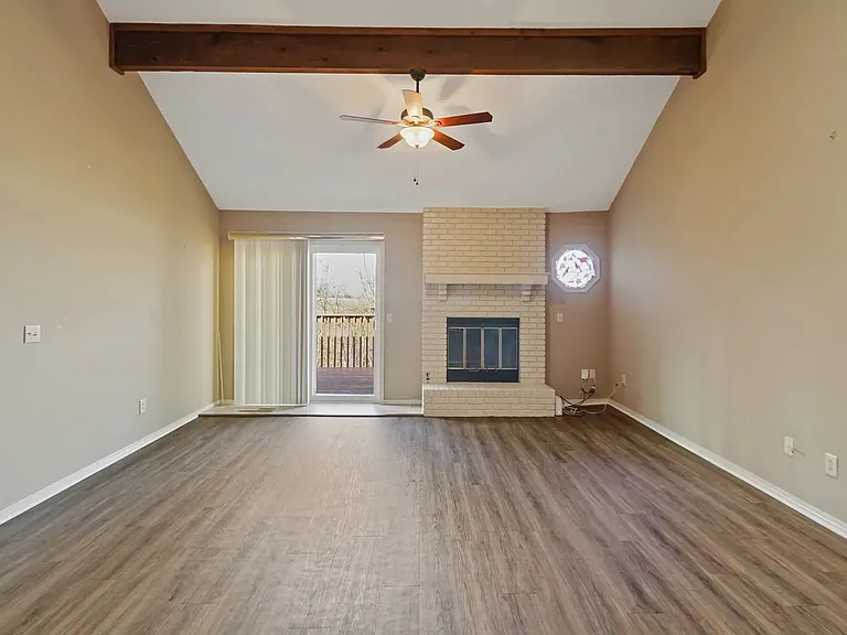 3202 Cardinal Creek Cir — Photo 2