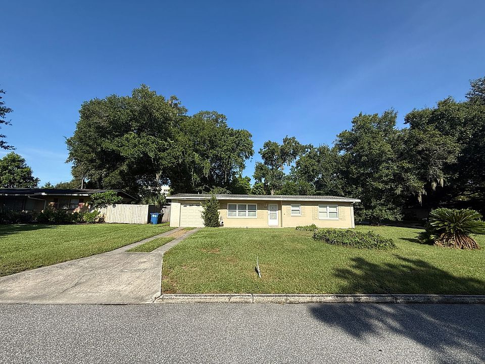 1st image of 942 Gloriosa Ave
