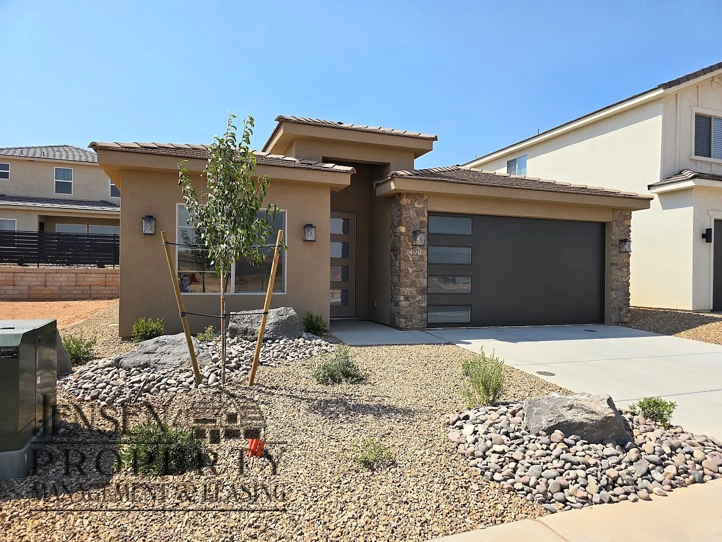 3 Bedroom home in Red Trails Community — Photo 1
