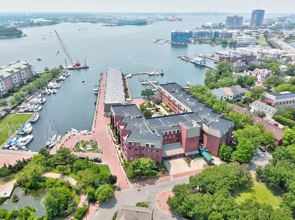 255 College Cross APT 55, Norfolk, VA 23510