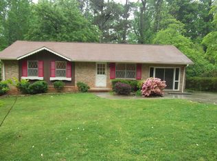 240 Round Table Rd, Athens, GA 30606