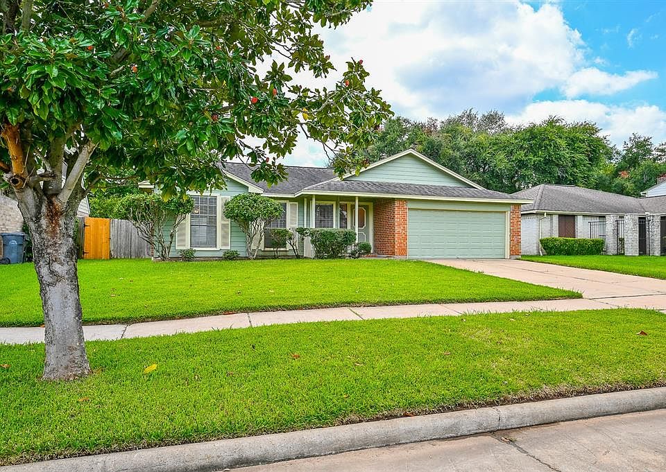 1st image of 3018 Winchester Way