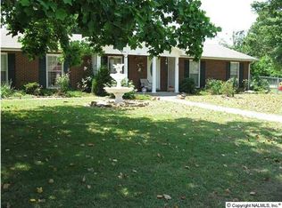 1409 Runnymead Ave SW, Decatur, AL 35601