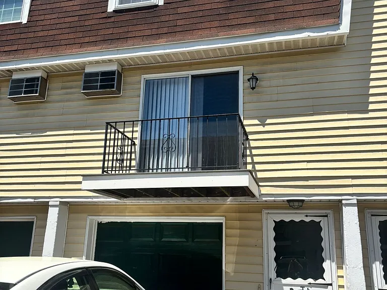 1245 Pawtucket Blvd #4 — Photo 1