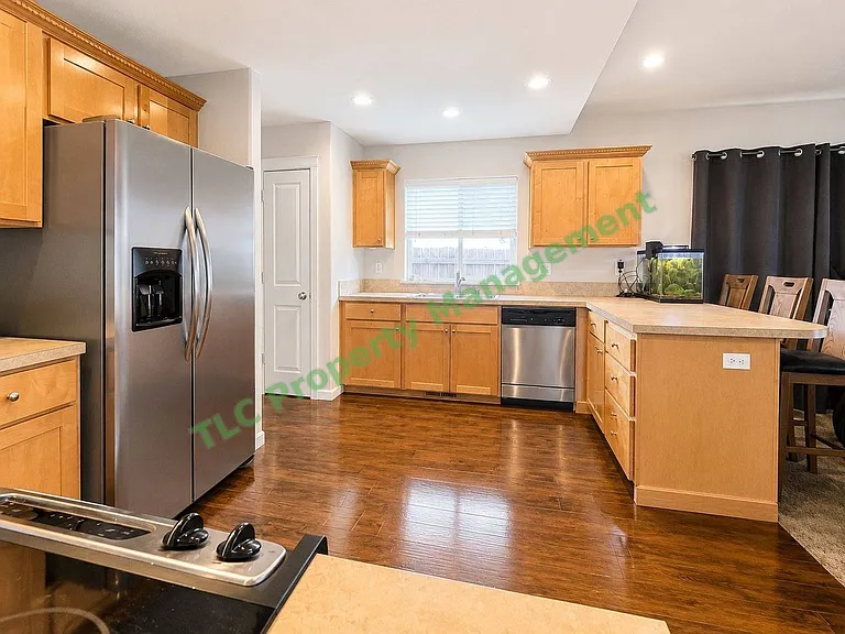 942 Salamander Rd SE — Photo 6
