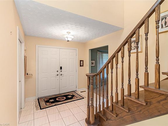 2nd image of 318 Cavendish Dr