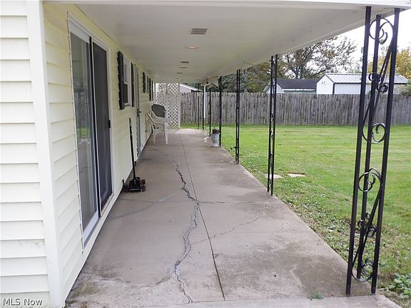 3rd image of 10375 Wellington Rd