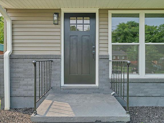 3rd image of 3818 Troutland Ave NW
