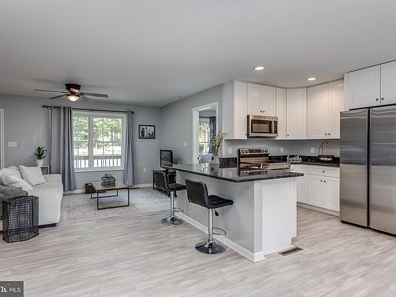 5th image of 512 Quail Dr