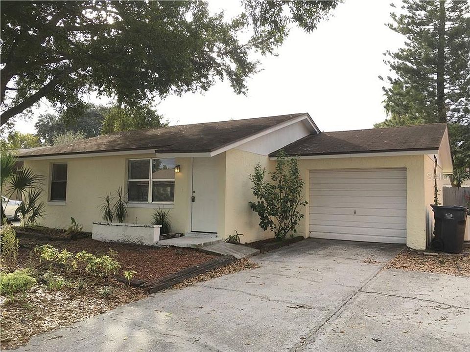 1st image of 8406 Willow Forest Ct
