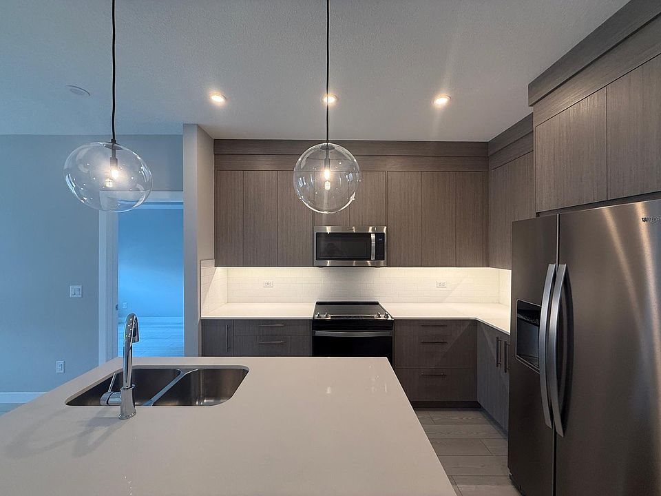 1st image of 6 Merganser Dr W #2106-1