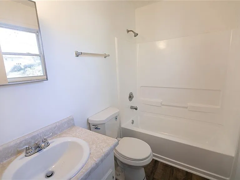 2761 Rockdale Dr — Photo 19