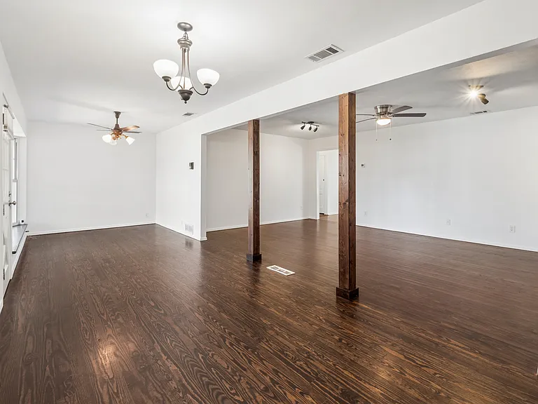 5929 Canterview Dr — Photo 17