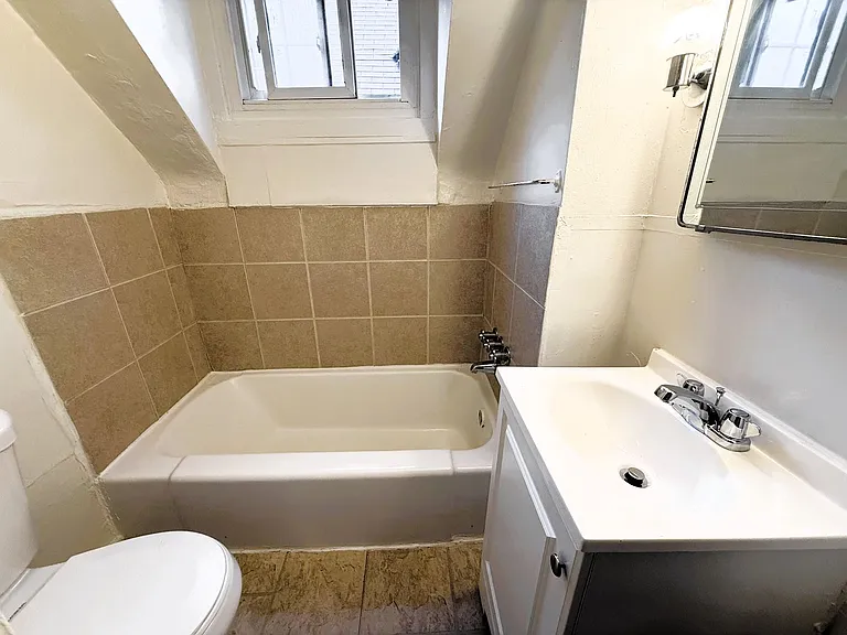 Highland Park - Apartments For Rent In Pittsburgh — Photo 5