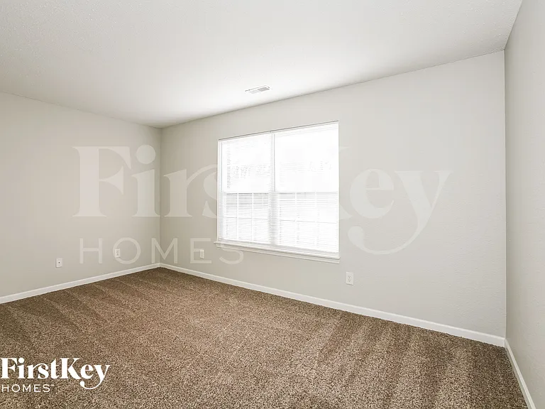 6041 Gimbel Cir — Photo 10