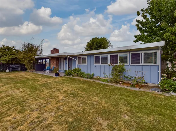 3434 Edgewood Rd, Eureka, CA 95501