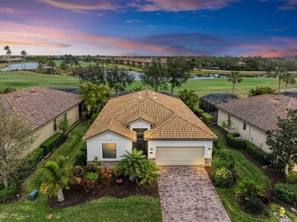 6933 Quiet Creek Dr, Bradenton, FL 34212