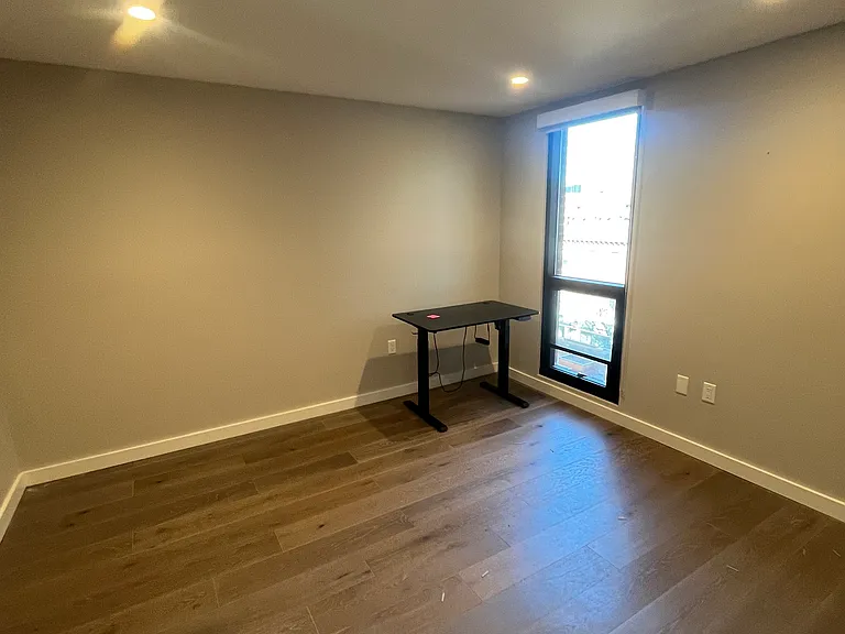 244 Hanover St #510 — Photo 30