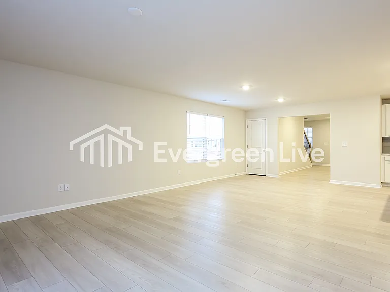 102 Branch Pass Dr — Photo 4