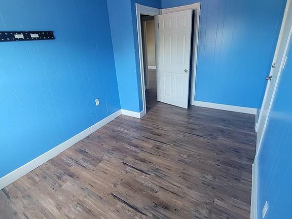 5th image of 237 Roger Williams Ave Floor 3