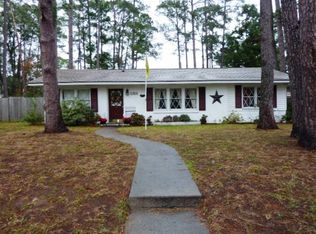 18 Summit Dr, Savannah, GA 31406