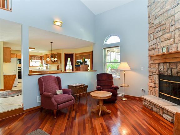 5th image of 807 Megan Dr