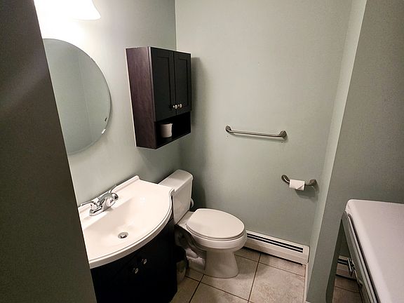 2nd image of 7 Karen Ln #A