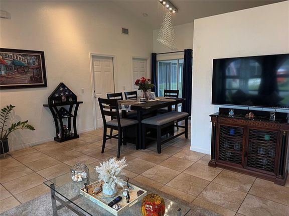 4th image of 3824 HOLIN LANE