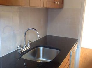 140-35 Burden Cres APT 201, Jamaica, NY