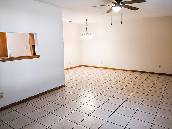 3rd image of 3724 Rockbrook Dr