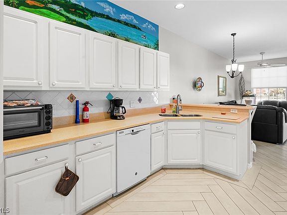 3rd image of 14560 Grande Cay Cir APT 2304