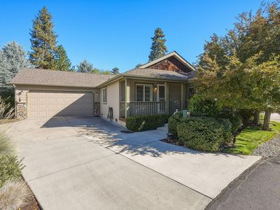 148 N Wheeler Loop, Sisters, OR, 97759
