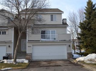 7623 Nicholas Way, Chanhassen, MN 55317