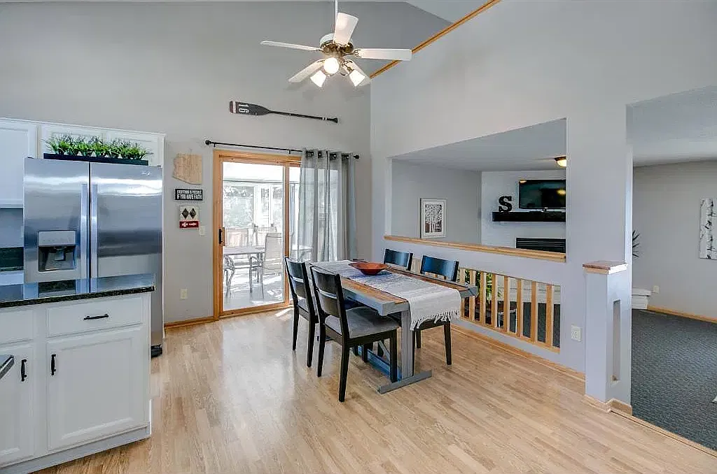 3 bed, 1668 sqft, $2,700 — Photo 2