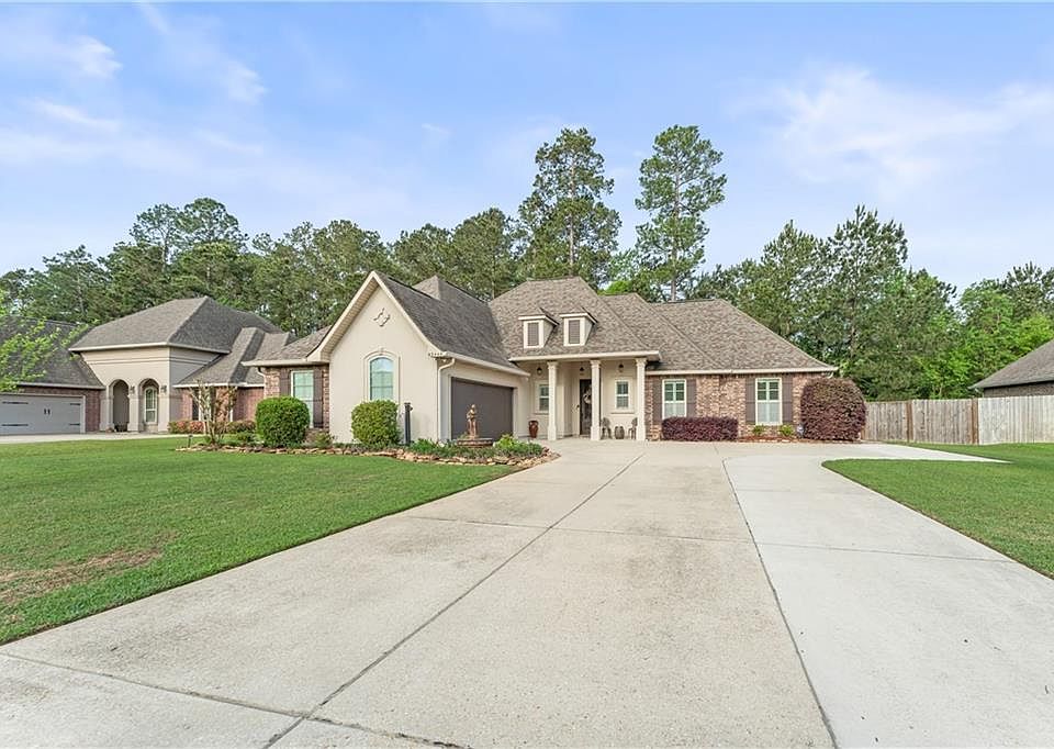 1st image of 43449 Denali Dr