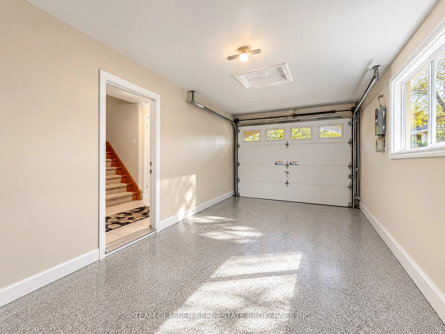 3 bed, $2,200 — Photo 3
